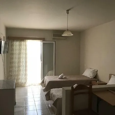 Appartamento Chc Amazones - Melanippi With A/c